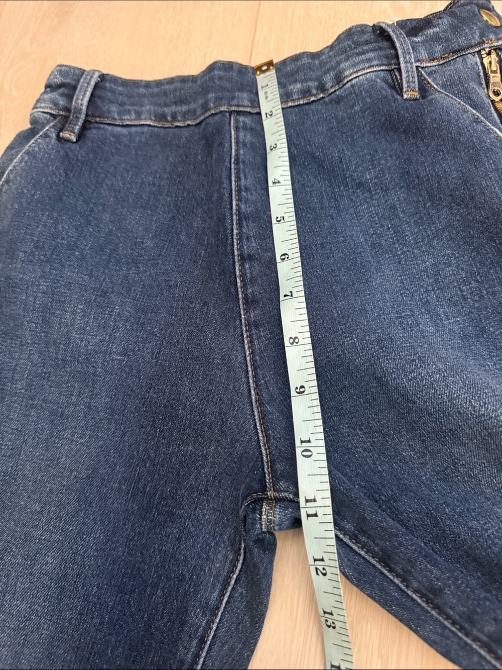 Frame Denim Delavan Dark Blue Flared Wide-Leg Jeans - Picture 6 of 9